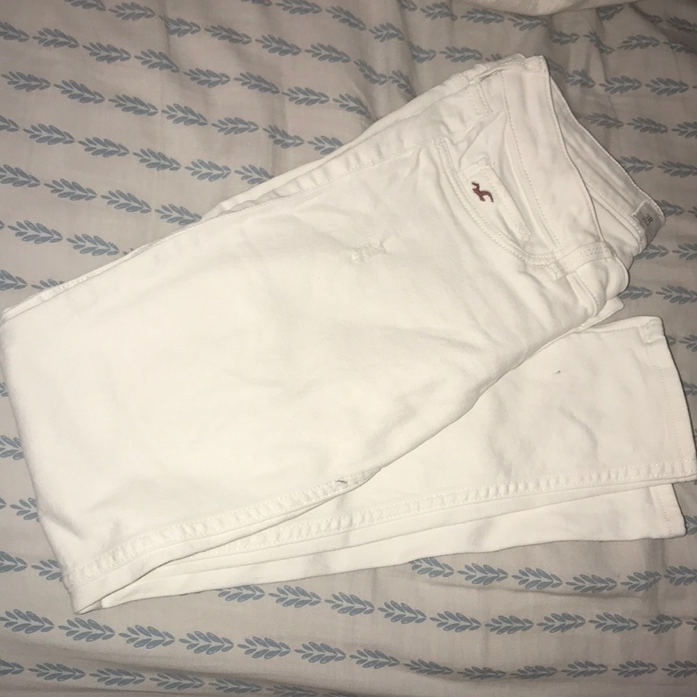 Hollister Low Rise White Jeans with Zipper Detail